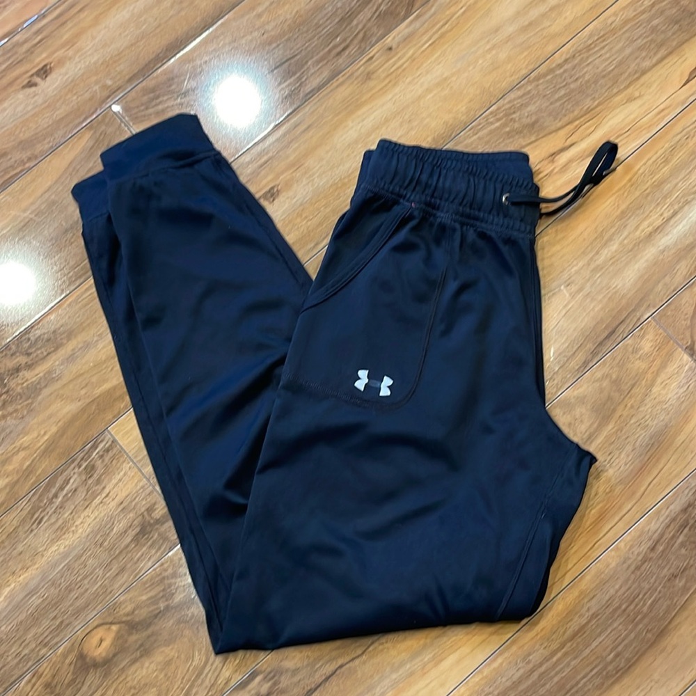 Extra small tall under Armour heat gear joggers